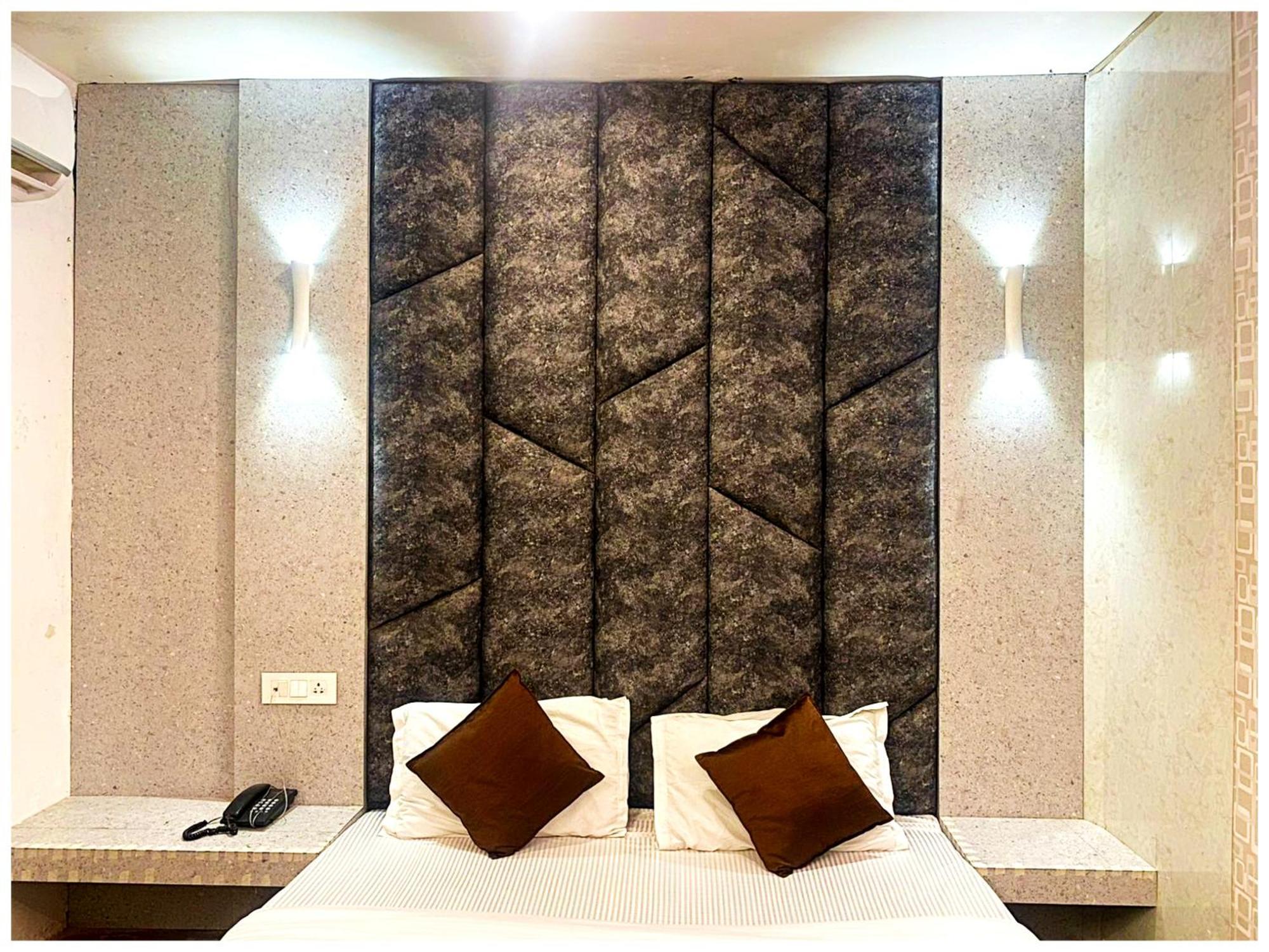 Grg Pardesi Hotel Haridwar Exterior photo