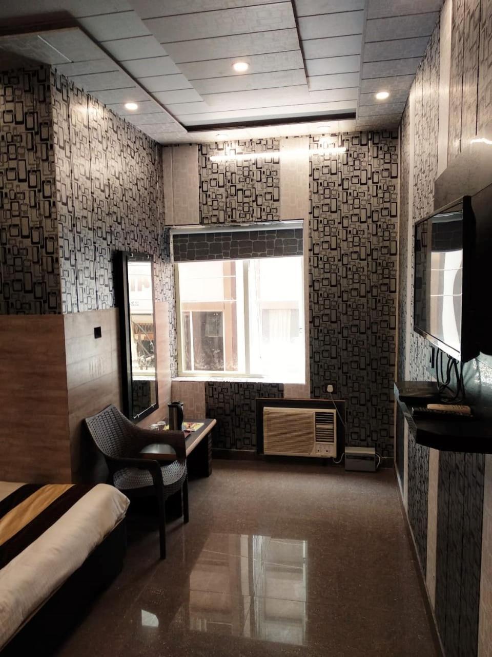 Grg Pardesi Hotel Haridwar Exterior photo